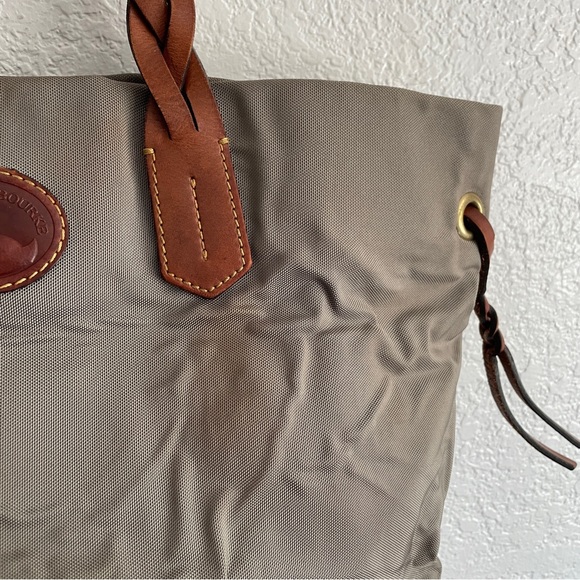 Dooney & Bourke Large Vinyl Oatmeal Tan Leather Braided Handle Shopper Tote Bag - Picture 4 of 7